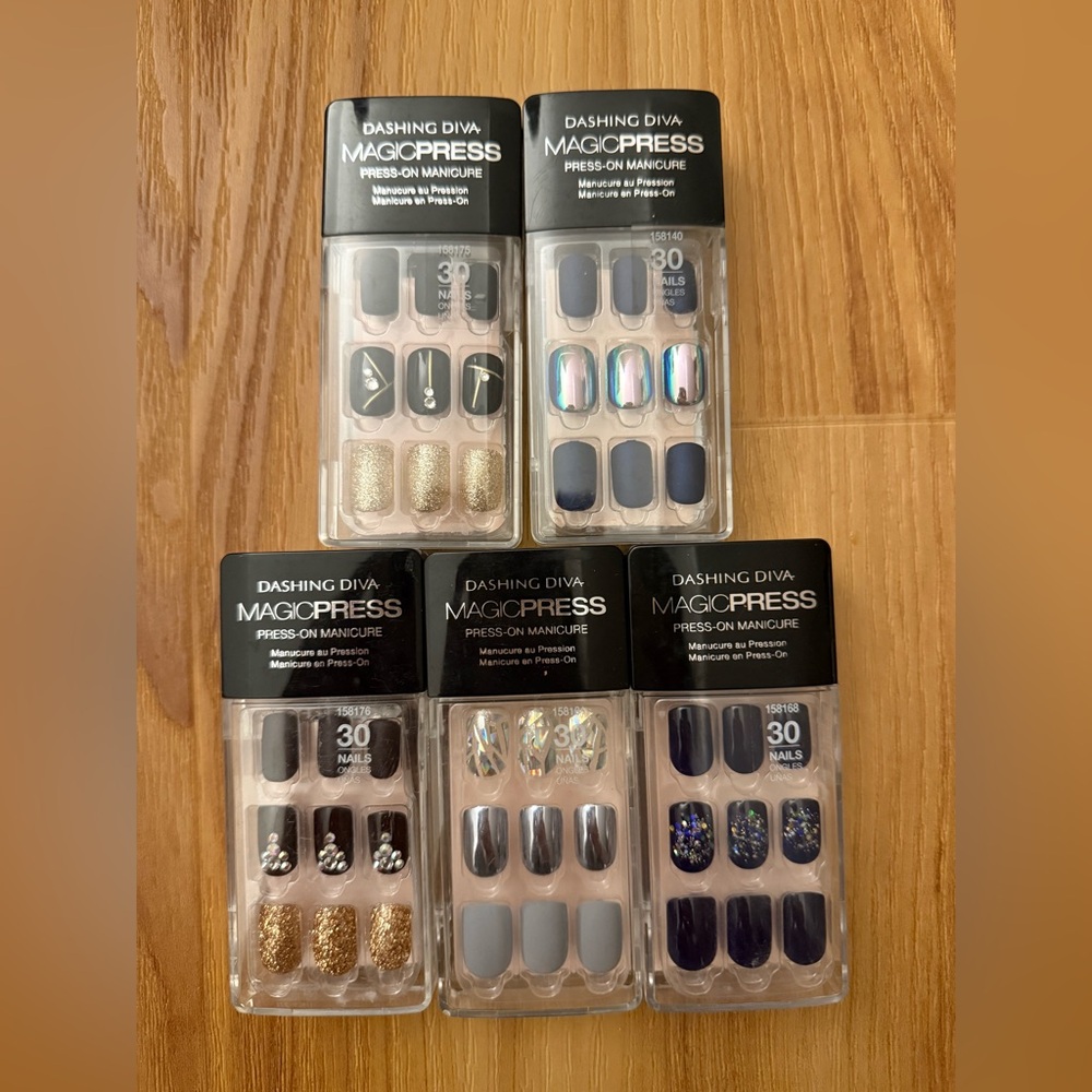 NEW - 5 Dashing Diva Press-On Manicure Nails